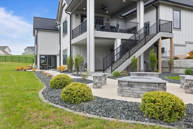 228 NE 60th Court, Ankeny, IA 50021