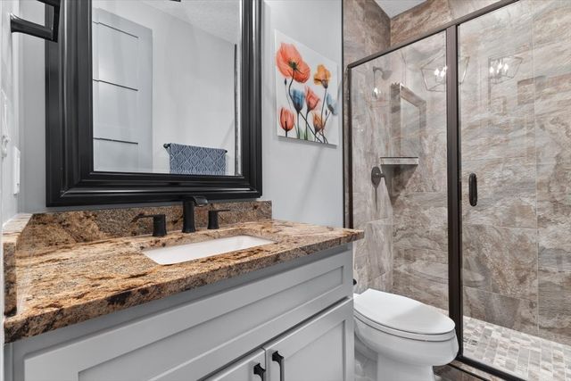 228 NE 60th Court, Ankeny, IA 50021