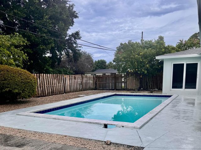 3112 SE 1ST Place, Boynton Beach, FL 33435