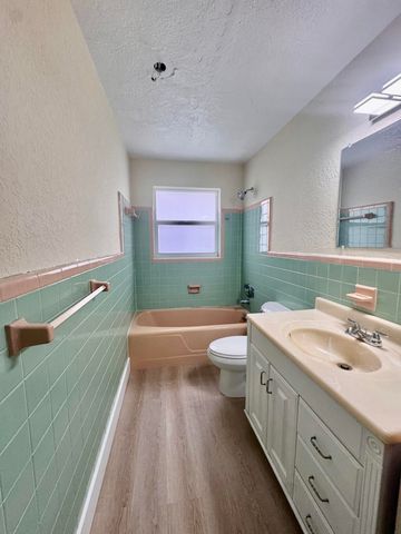 3112 SE 1ST Place, Boynton Beach, FL 33435