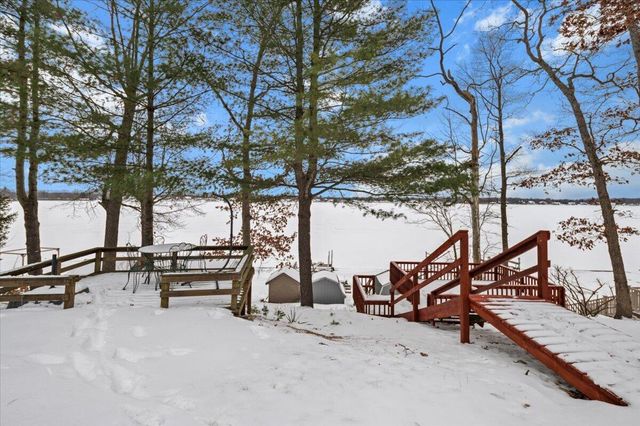 8710 Orleans Avenue, Fenwick City, MI 48834