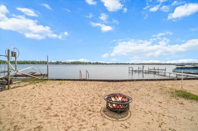 8710 Orleans Avenue, Fenwick City, MI 48834