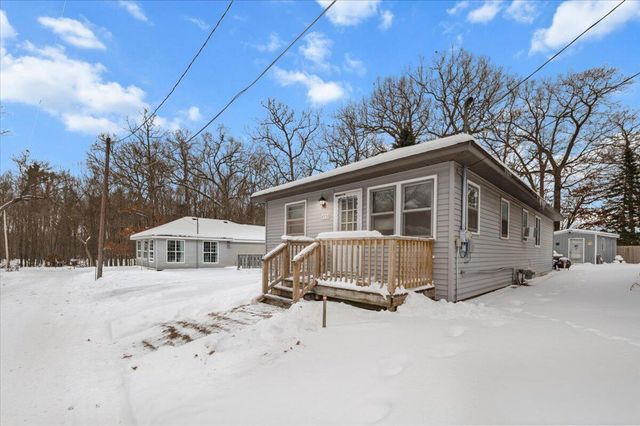 8710 Orleans Avenue, Fenwick City, MI 48834