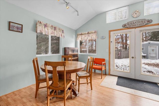 8710 Orleans Avenue, Fenwick City, MI 48834