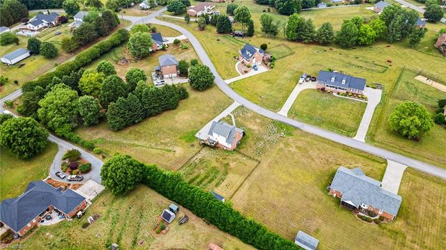 184 Cummings Court, Lexington, NC 27295