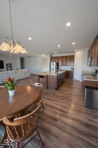 5218 Sweetwater Drive, Noblesville, IN 46062