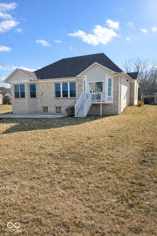 5218 Sweetwater Drive, Noblesville, IN 46062