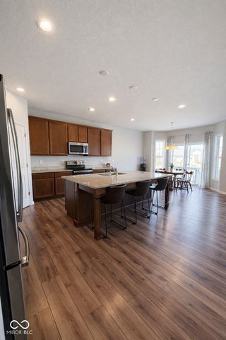 5218 Sweetwater Drive, Noblesville, IN 46062