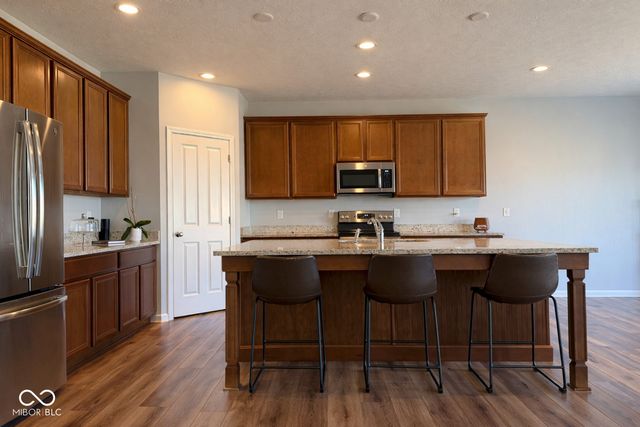 5218 Sweetwater Drive, Noblesville, IN 46062