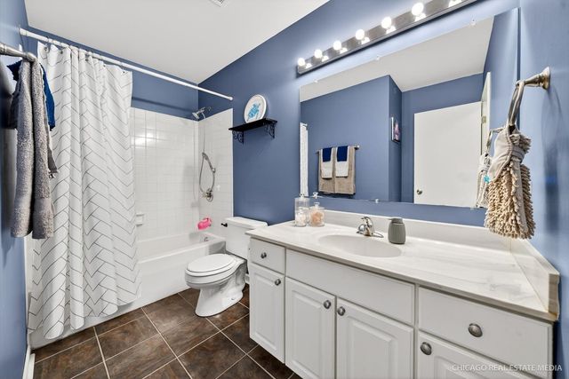 3728 Pebble Creek, Mchenry, IL 60050