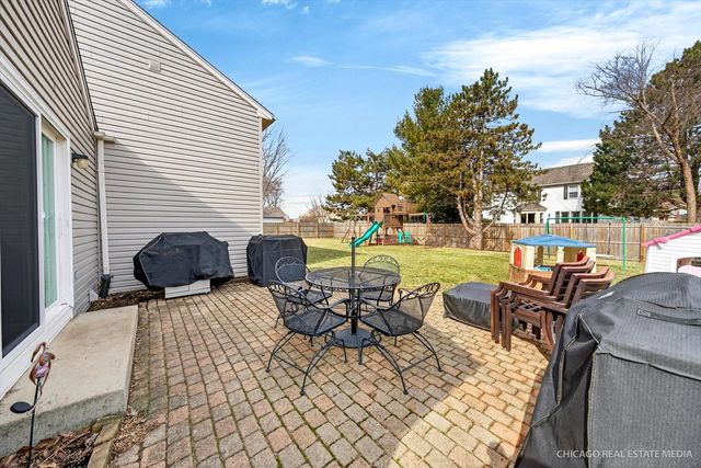 3728 Pebble Creek, Mchenry, IL 60050