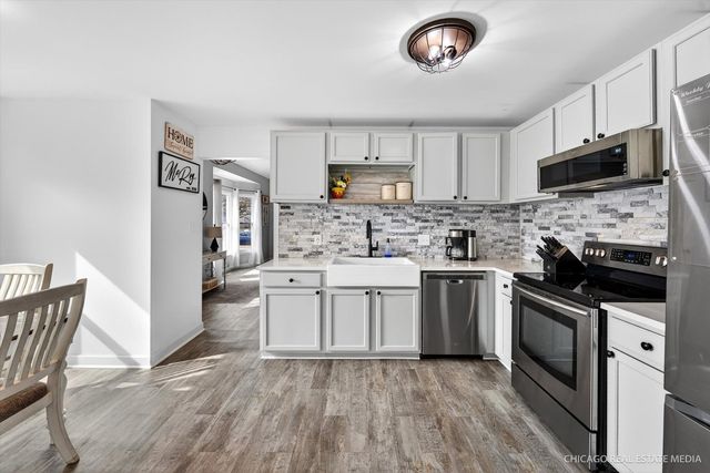 3728 Pebble Creek, Mchenry, IL 60050