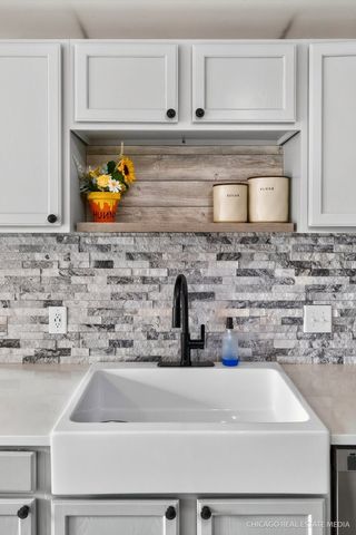 3728 Pebble Creek, Mchenry, IL 60050