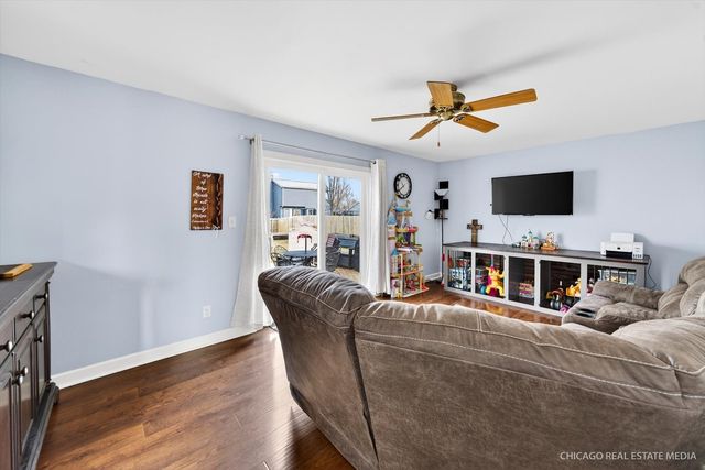 3728 Pebble Creek, Mchenry, IL 60050