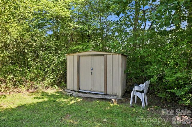 109 Ray Dawn Lane, Mooresville, NC 28117