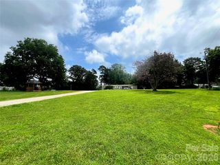 109 Ray Dawn Lane, Mooresville, NC 28117