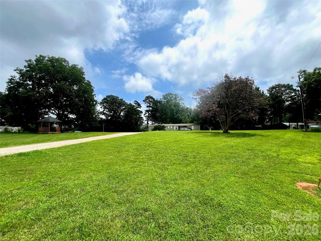 109 Ray Dawn Lane, Mooresville, NC 28117