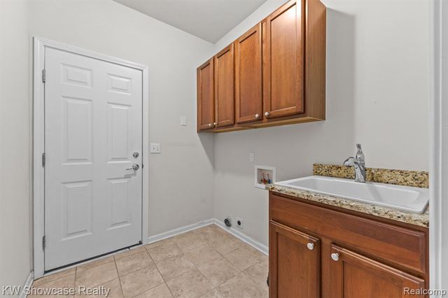 49724 Broadacre Drive 57, Macomb, MI 48042