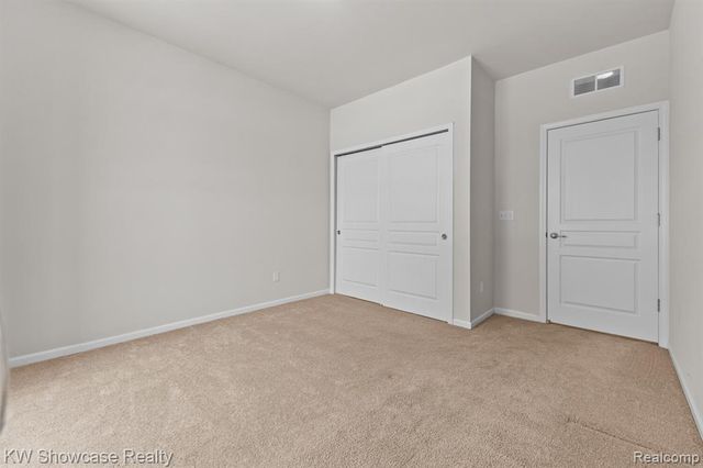 49724 Broadacre Drive 57, Macomb, MI 48042