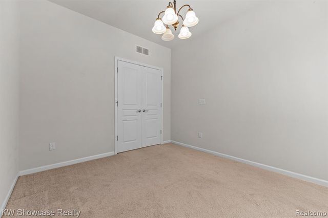 49724 Broadacre Drive 57, Macomb, MI 48042