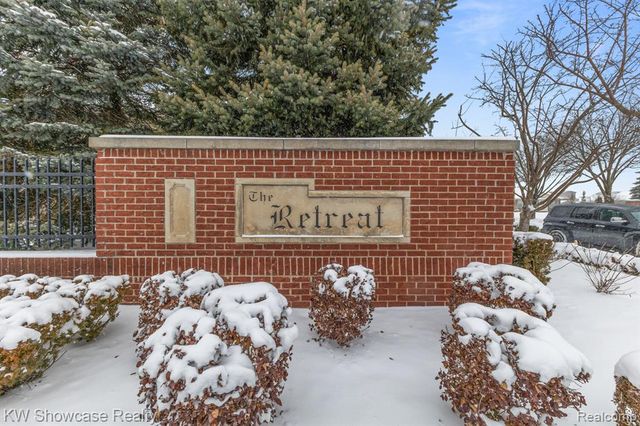 49724 Broadacre Drive 57, Macomb, MI 48042