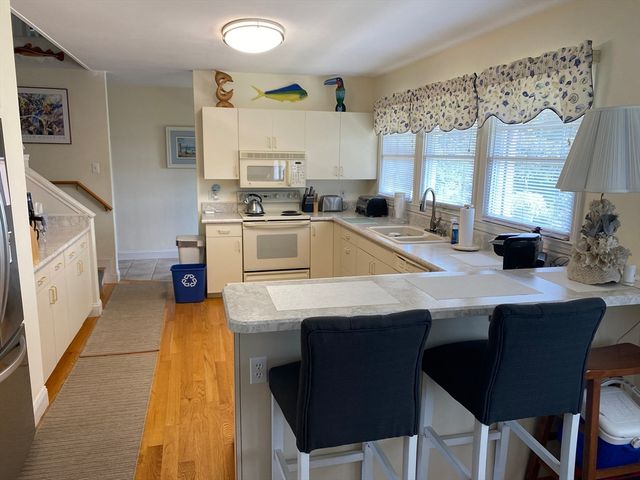12 Dupont Drive, Mattapoisett, MA 02739