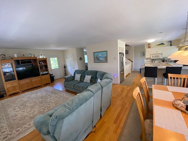 12 Dupont Drive, Mattapoisett, MA 02739