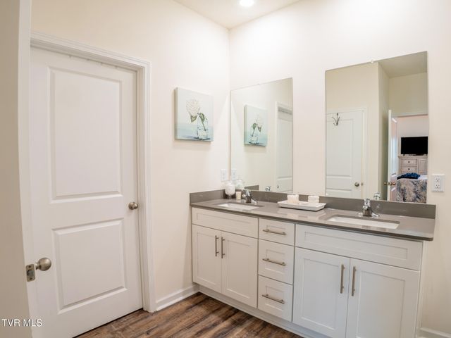 142 Thistle Drive, Bluff City, TN 37618