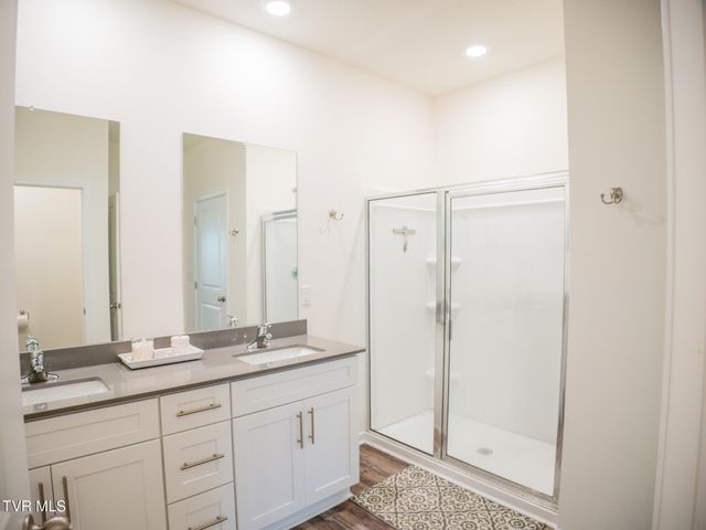 142 Thistle Drive, Bluff City, TN 37618