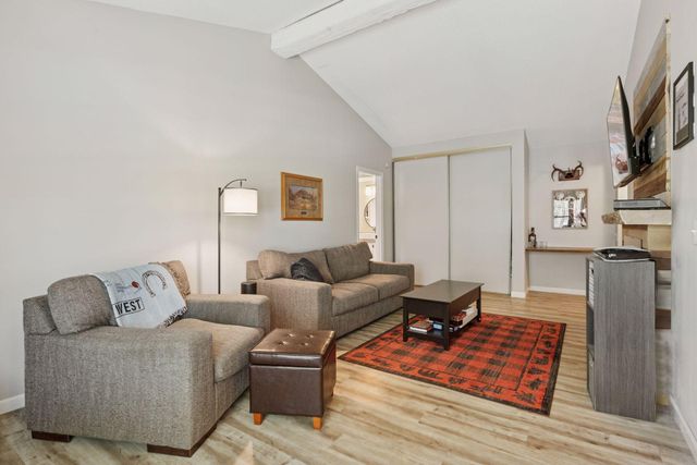 4430 Cedar Lake Road S 6, Saint Louis Park, MN 55416