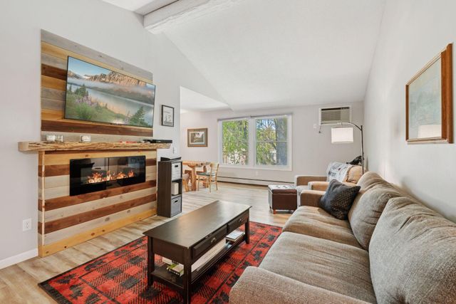 4430 Cedar Lake Road S 6, Saint Louis Park, MN 55416