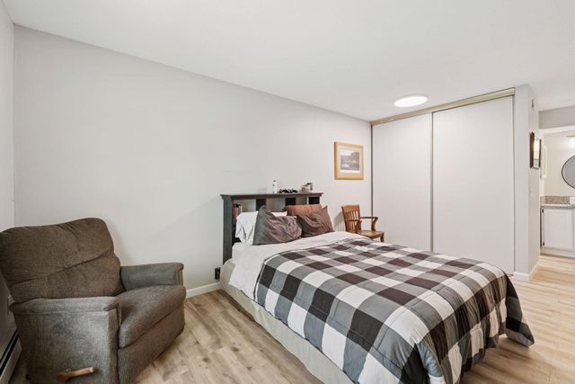 4430 Cedar Lake Road S 6, Saint Louis Park, MN 55416