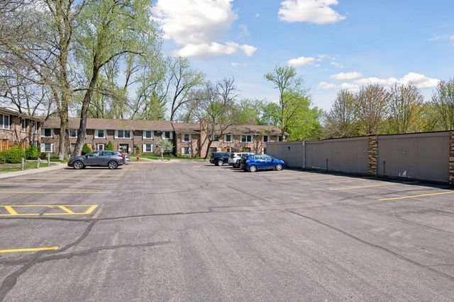 4430 Cedar Lake Road S 6, Saint Louis Park, MN 55416