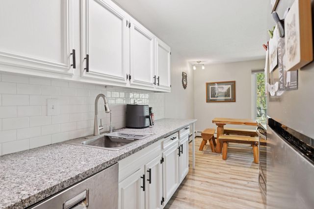 4430 Cedar Lake Road S 6, Saint Louis Park, MN 55416