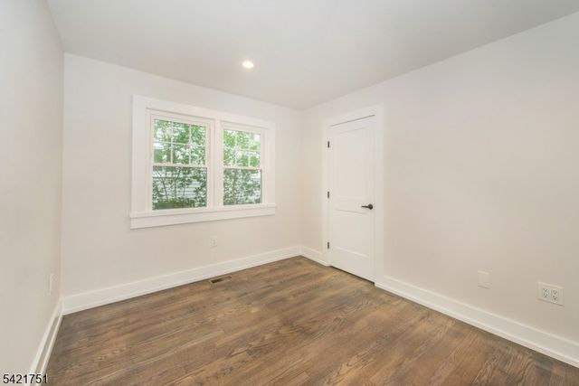 266 Elmwood Ave, Maplewood Twp., NJ 07040