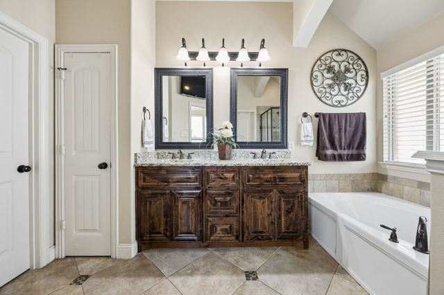 1708 Crescent Oak Street, Wylie, TX 75098