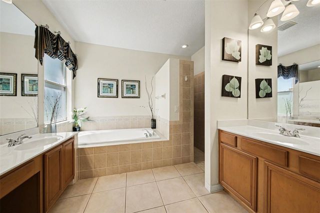 4323 CALEDONIA AVENUE, Apopka, FL 32712