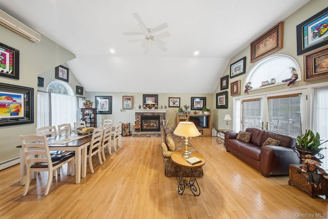 179 Reservoir Road, Middletown, NY 10940