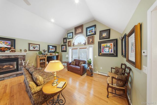 179 Reservoir Road, Middletown, NY 10940