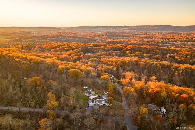 179 Reservoir Road, Middletown, NY 10940