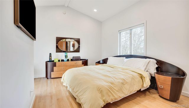 1 Carver Street, Sag Harbor, NY 11963