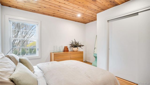 1 Carver Street, Sag Harbor, NY 11963