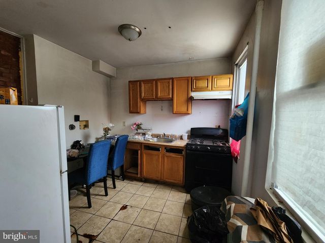 241 S CALHOUN ST, Baltimore, MD 21223