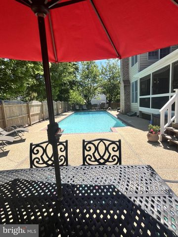 1651 TRAWLER LN, Annapolis, MD 21409