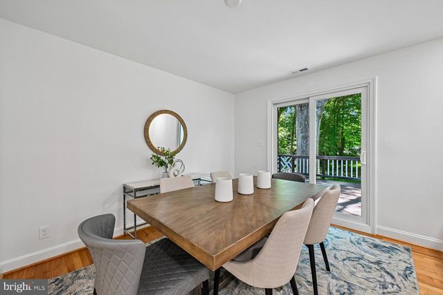 3214 CHICHESTER LN, Fairfax, VA 22031