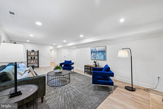 3214 CHICHESTER LN, Fairfax, VA 22031