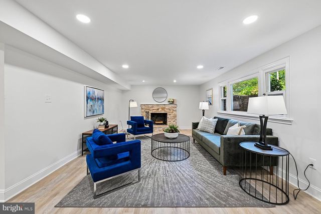 3214 CHICHESTER LN, Fairfax, VA 22031