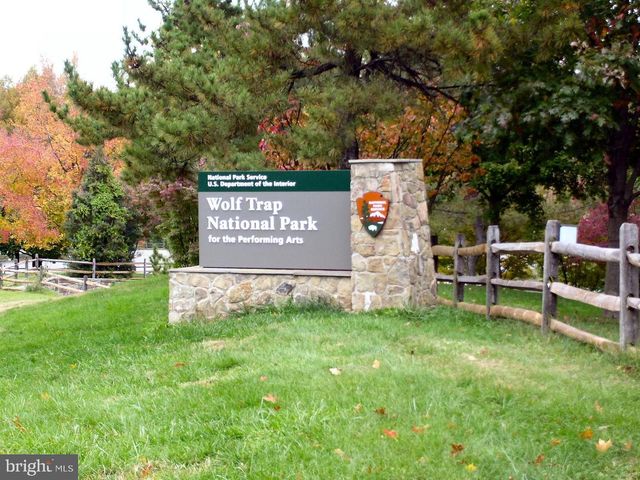 3214 CHICHESTER LN, Fairfax, VA 22031