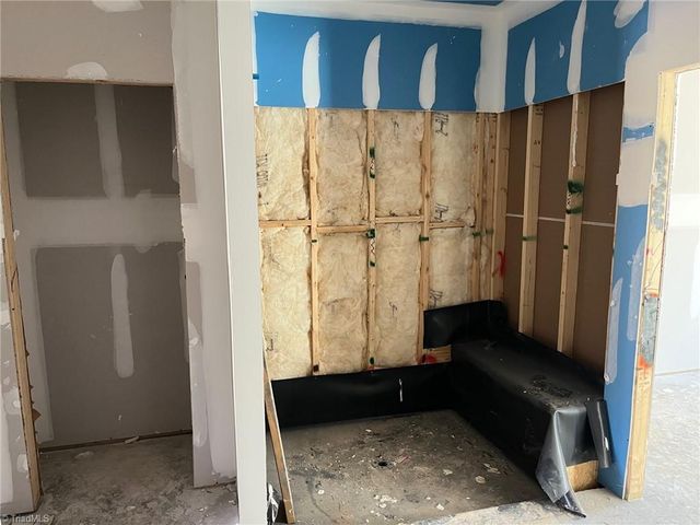 3590 Townland Circle, Clemmons, NC 27012