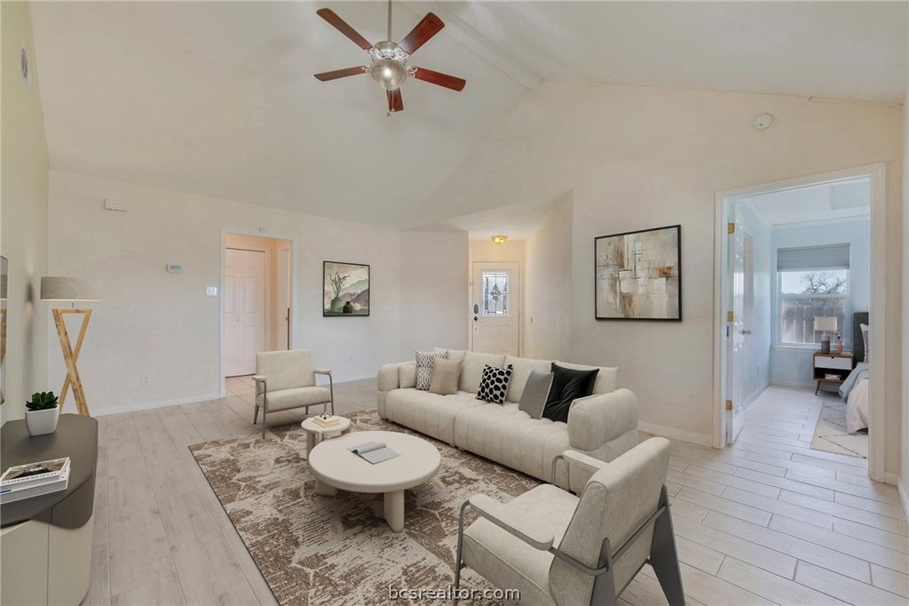 501 Riggs Street, Brenham, TX 77833 — photo 4